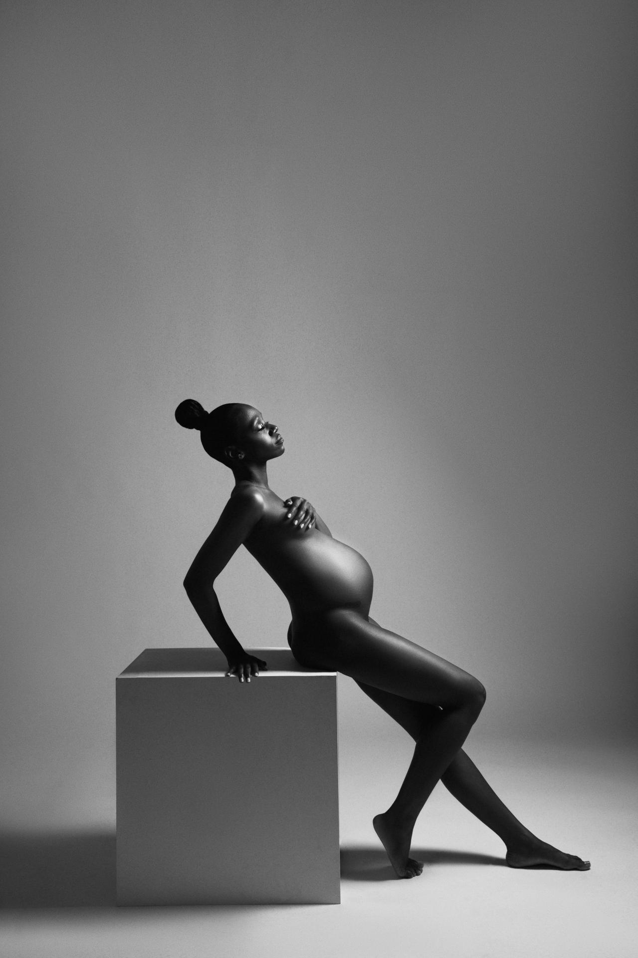 European Photography Awards Winner - The Quiet Strength of Motherhood: A Simple Nude Maternity