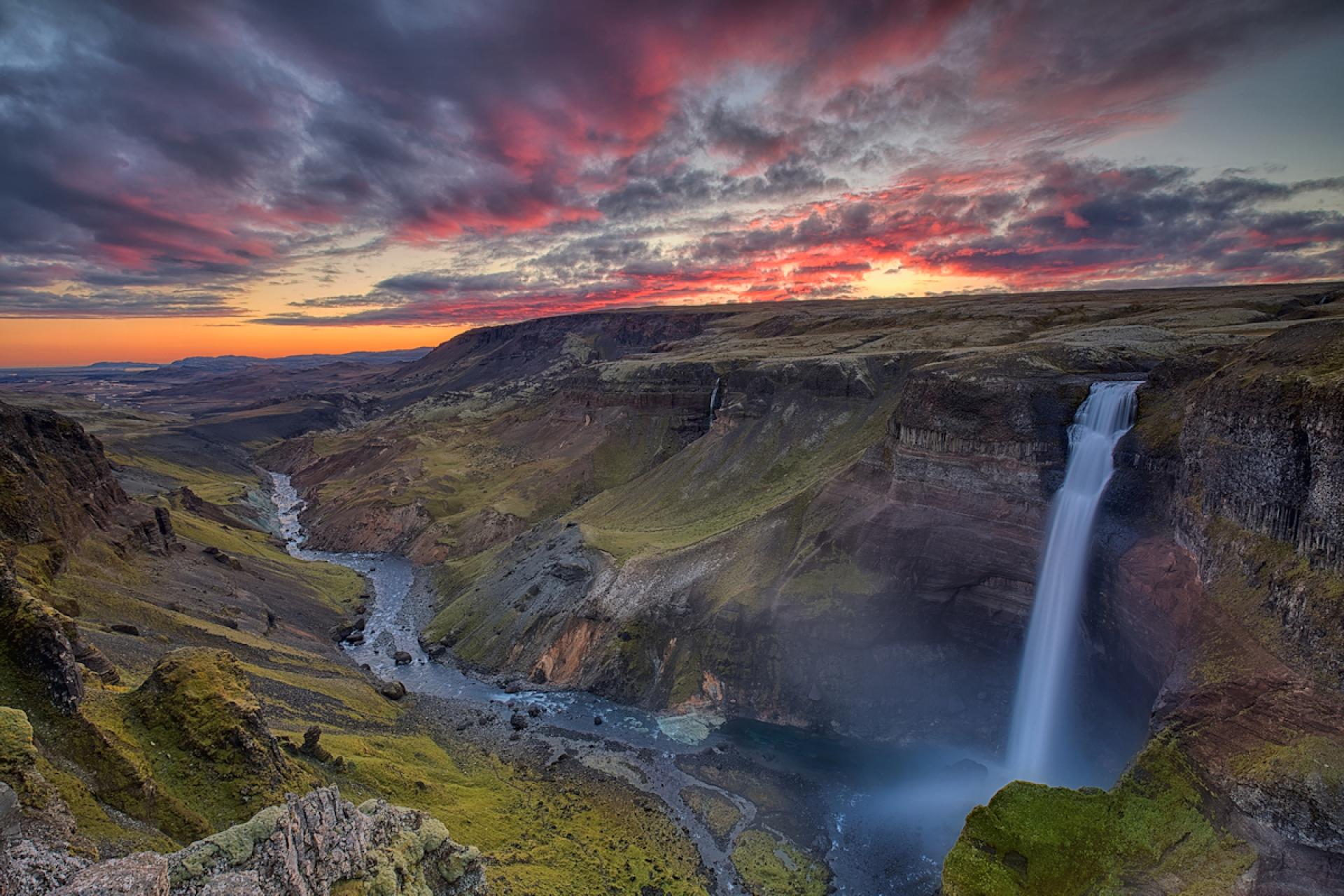 European Photography Awards Winner - Háifoss í Fossá