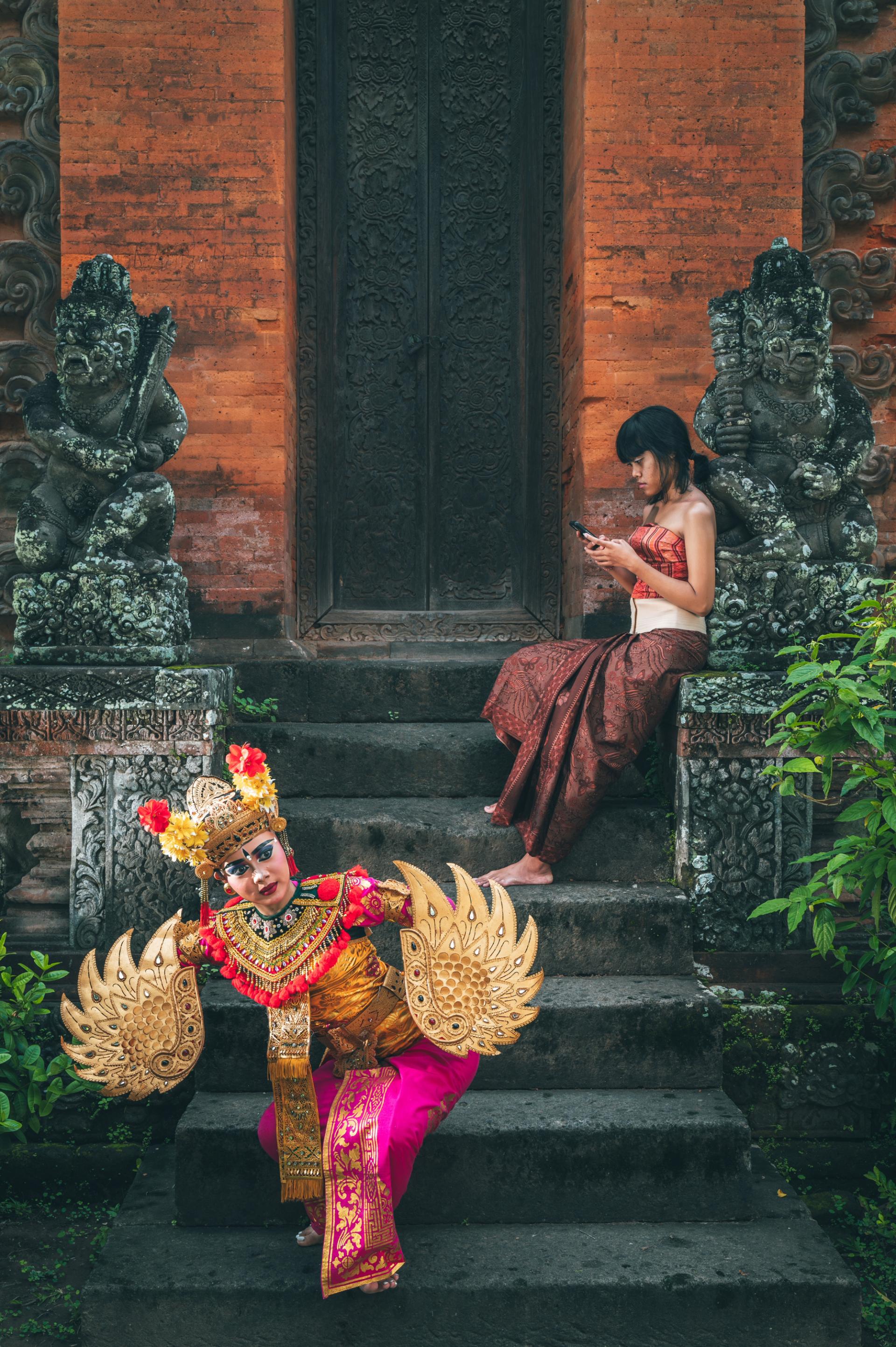 European Photography Awards Winner - Tradition vs. Distraction: The Balinese Duality