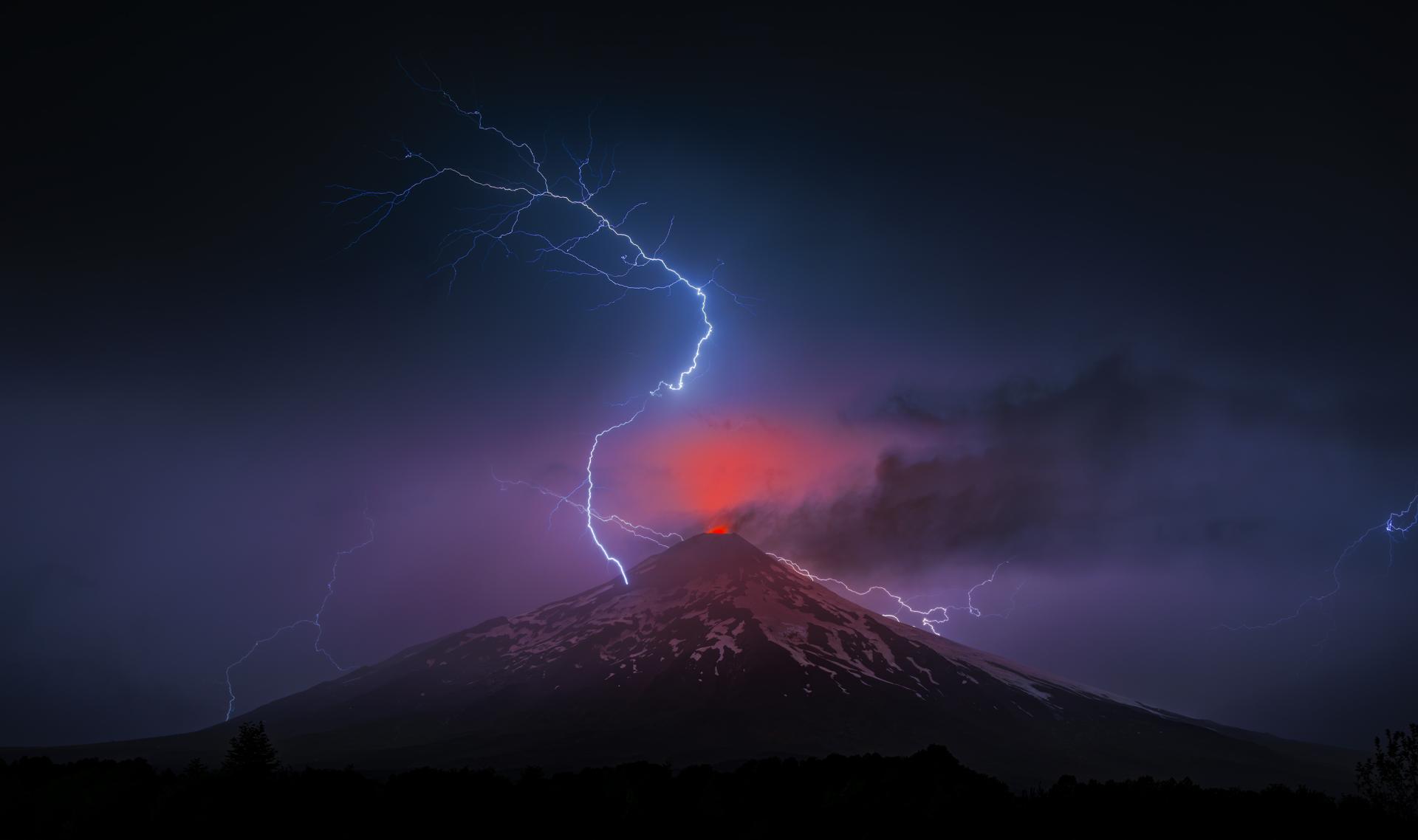 European Photography Awards Winner - The lord of the volcanoes