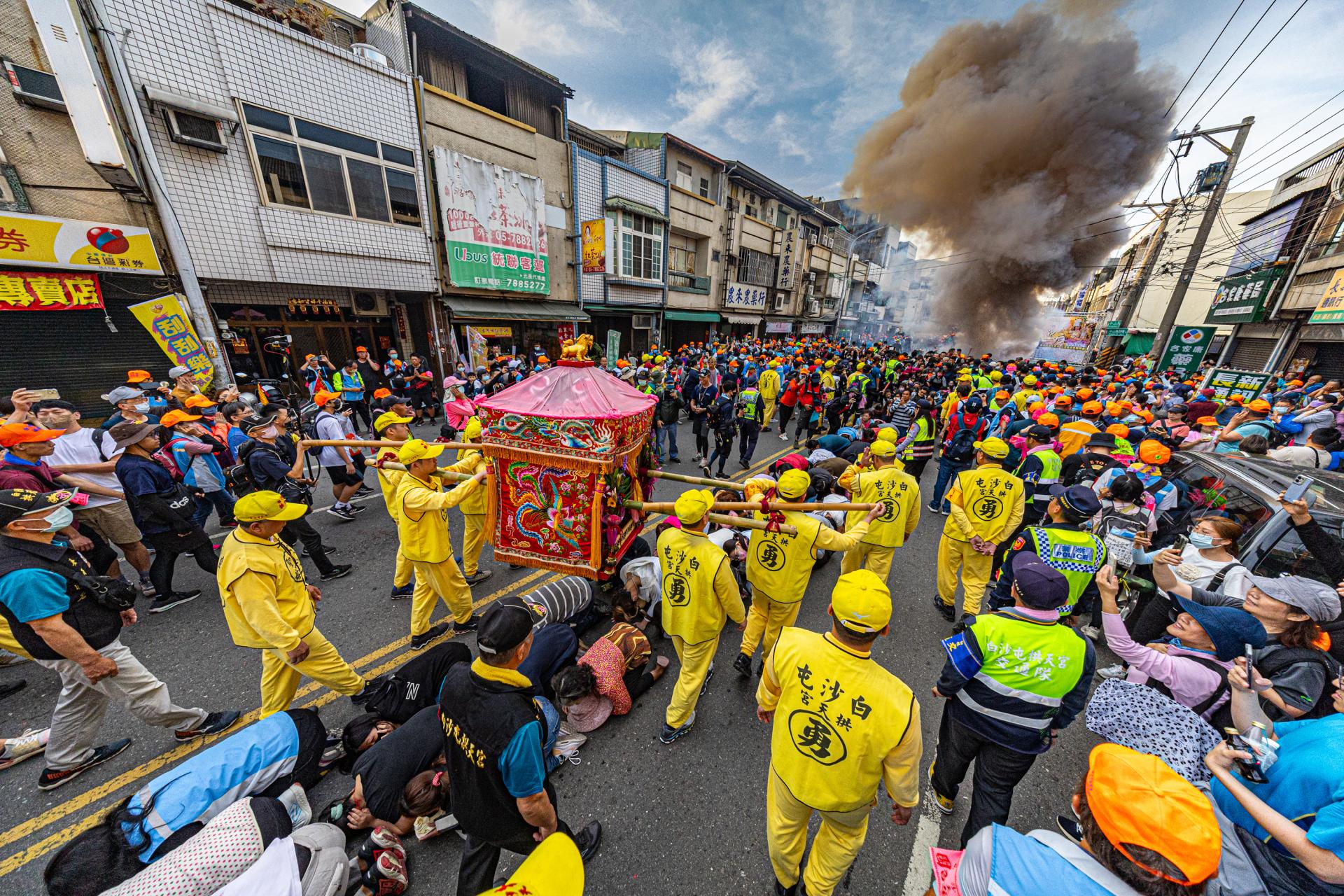 European Photography Awards Winner - 白沙屯媽祖徒步進香