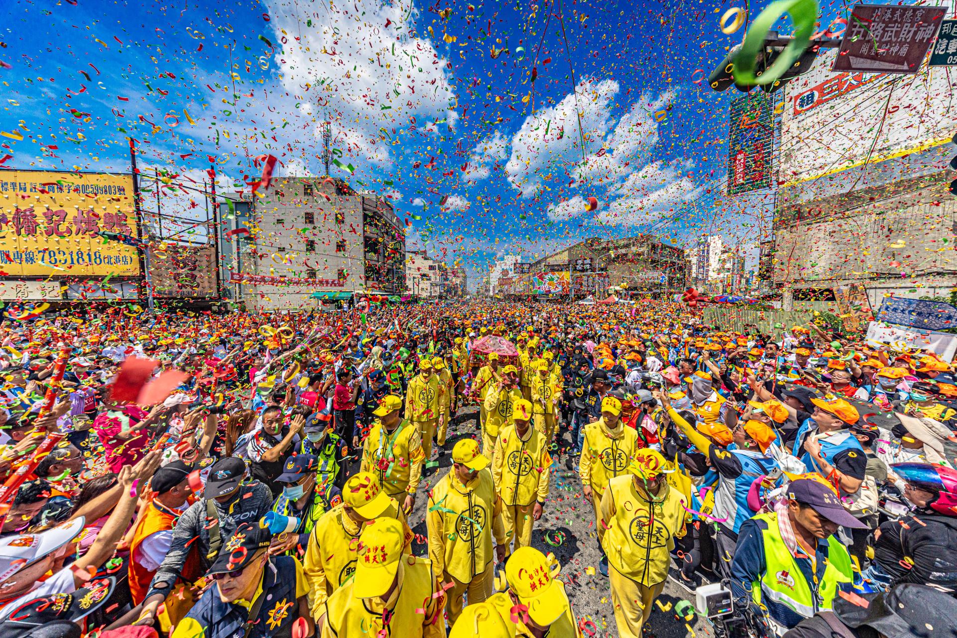 European Photography Awards Winner - 白沙屯媽祖徒步進香