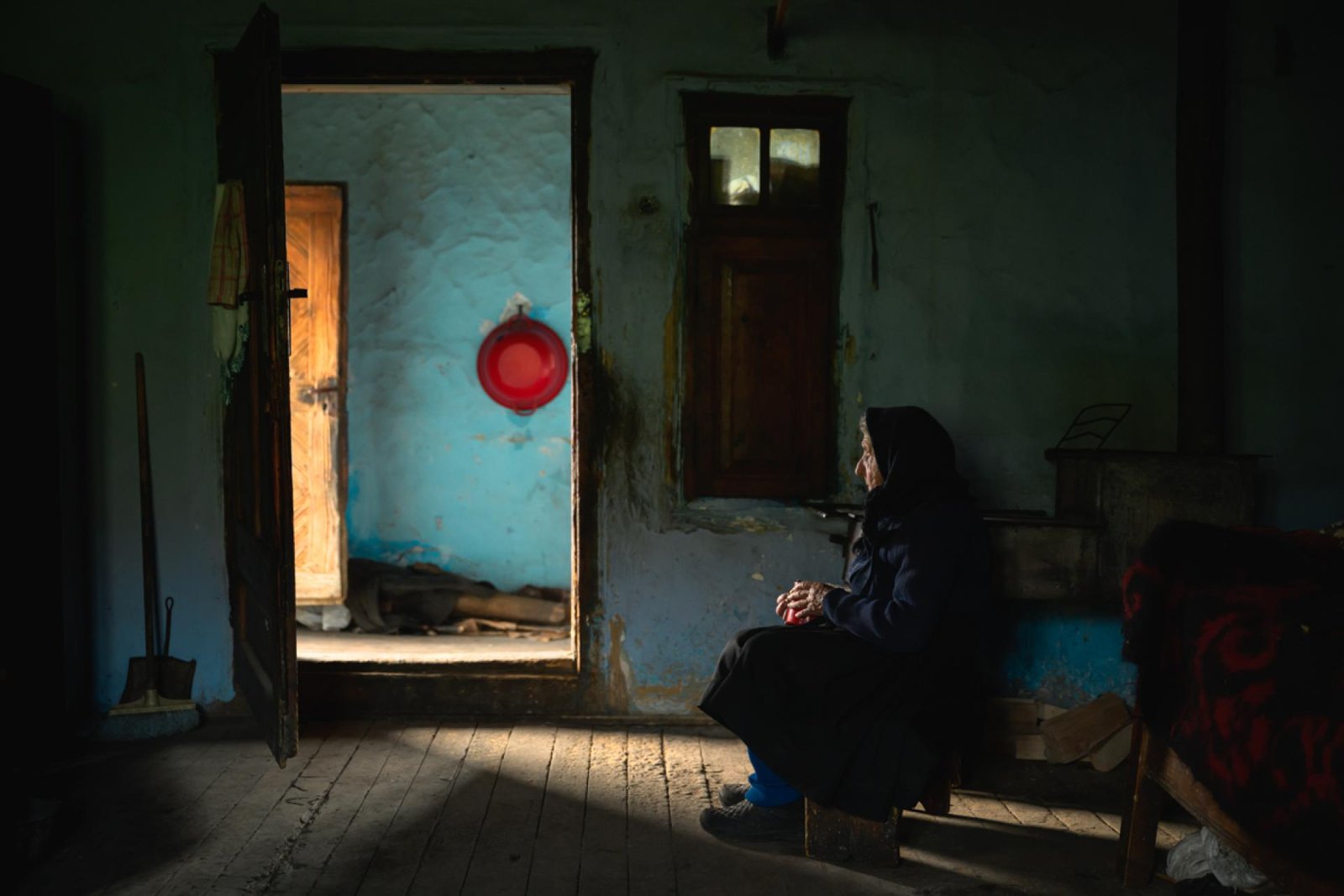 European Photography Awards Winner - Inside Romania