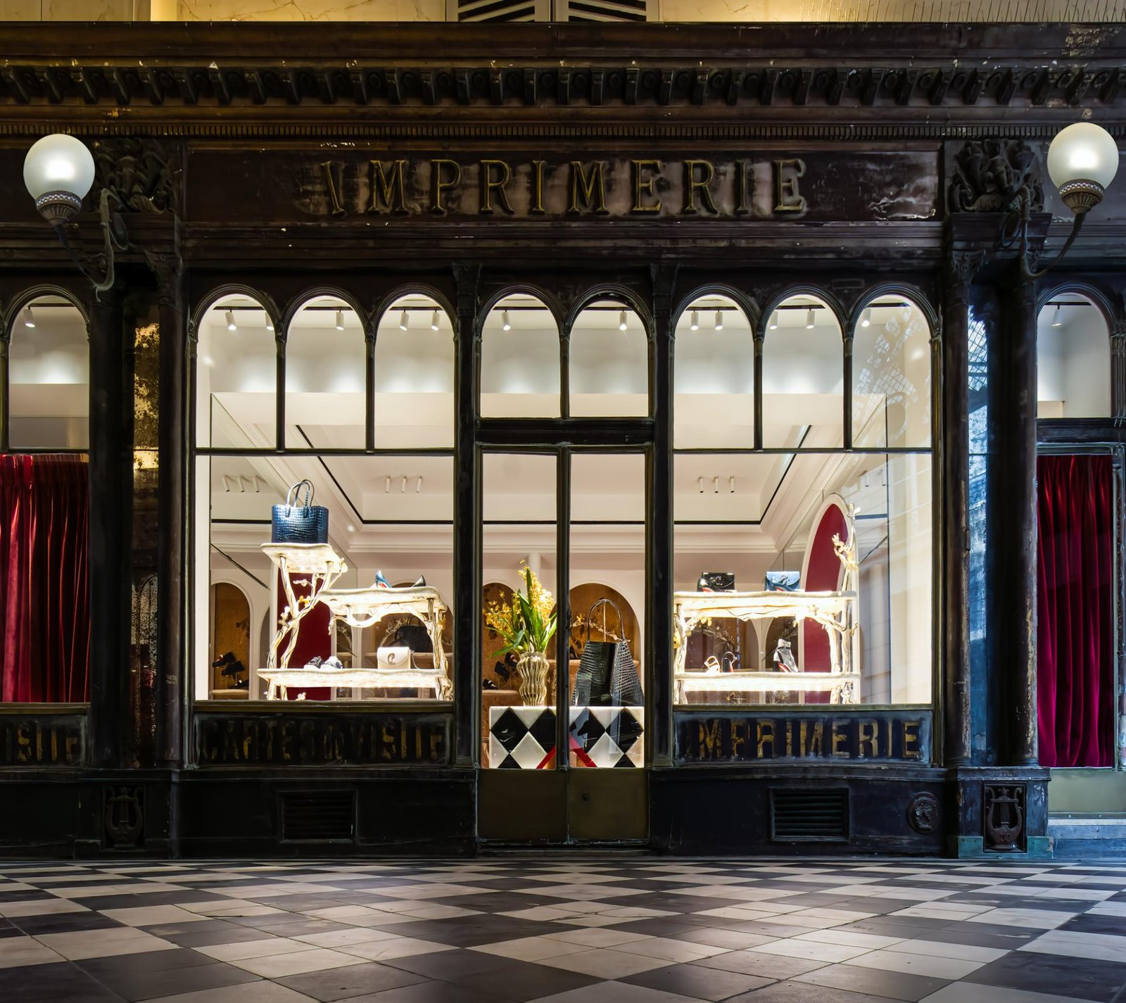 European Photography Awards Winner - Galerie Vero-Dodat