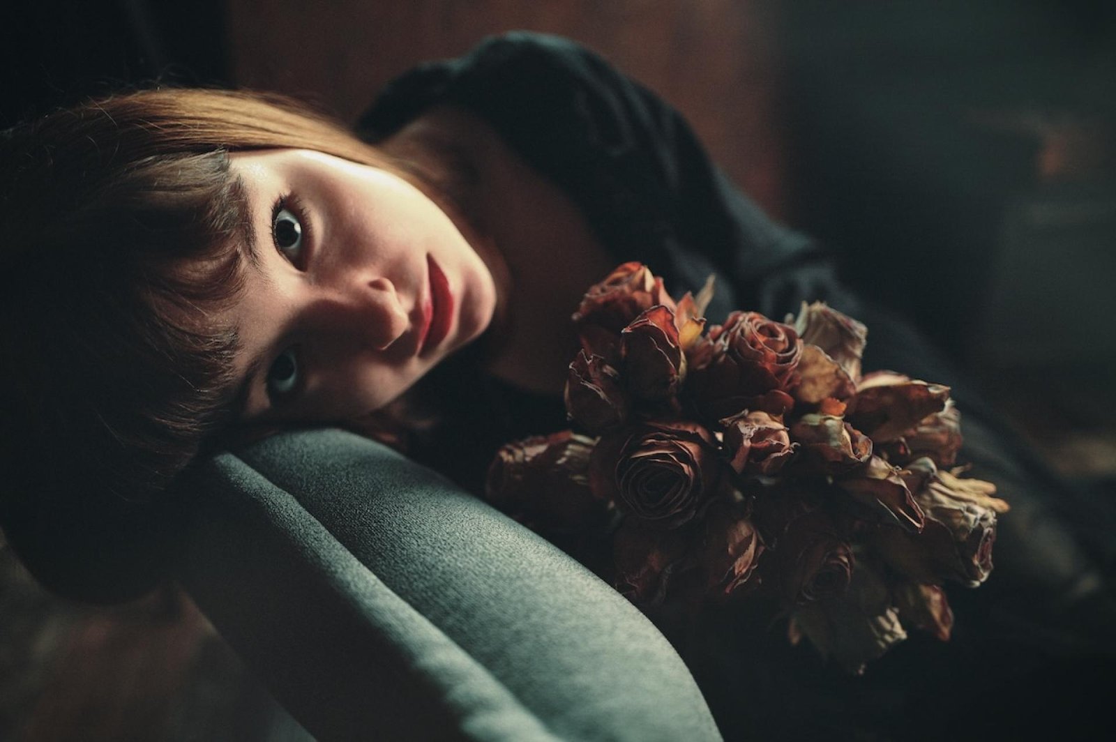 European Photography Awards Winner - The Girl with roses
