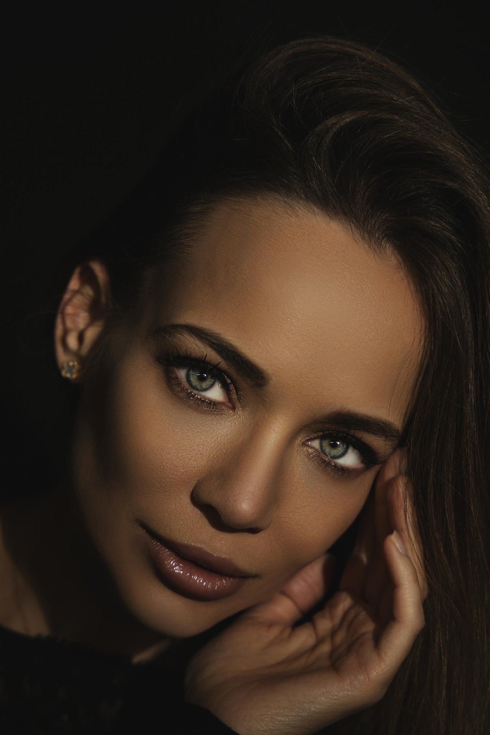 European Photography Awards Winner - Angelina international Artist