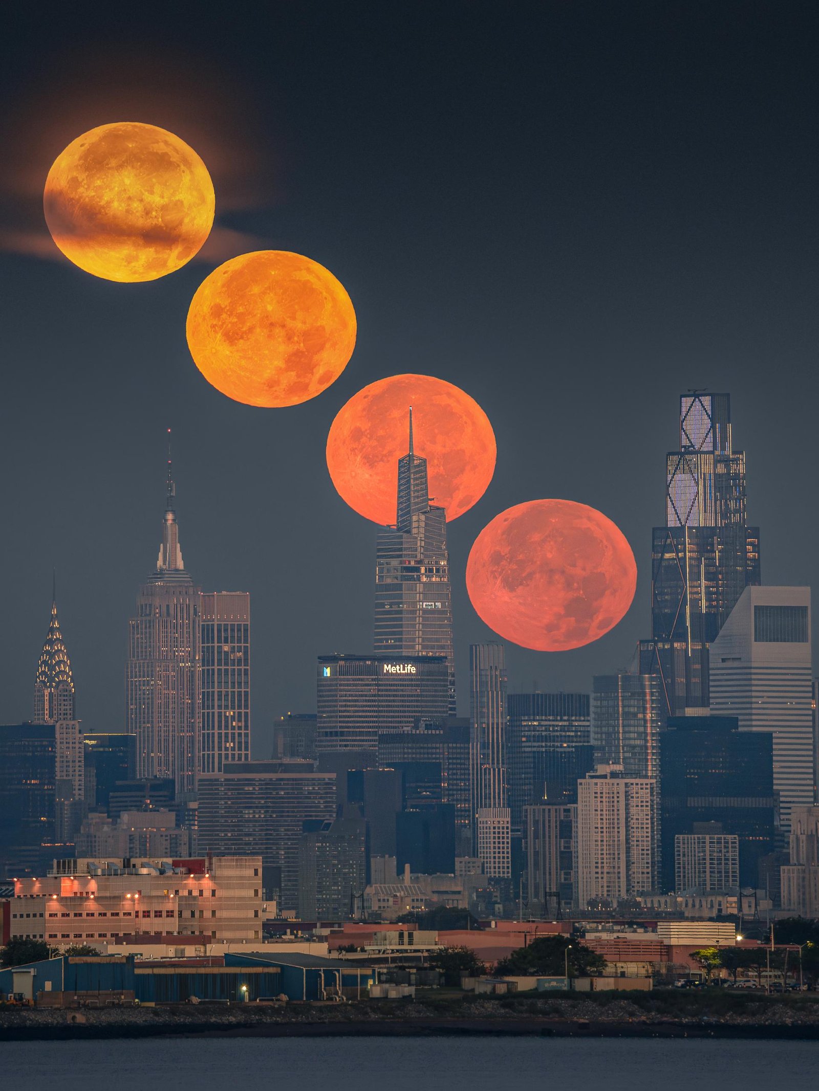 European Photography Awards Winner - Moonset over Manhattan