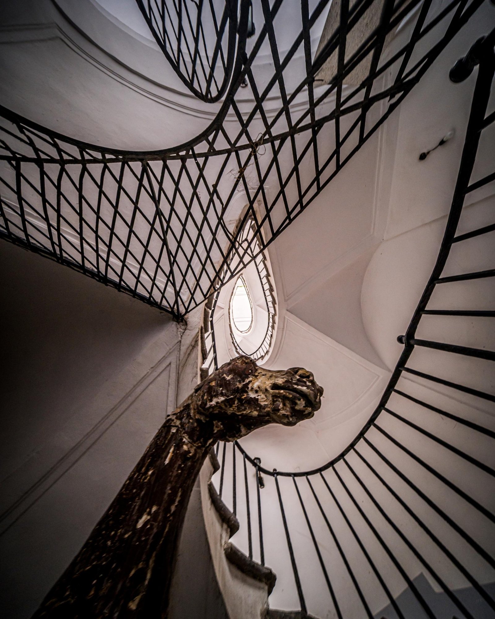 European Photography Awards Winner - Veiled Naples: the geometry of silence