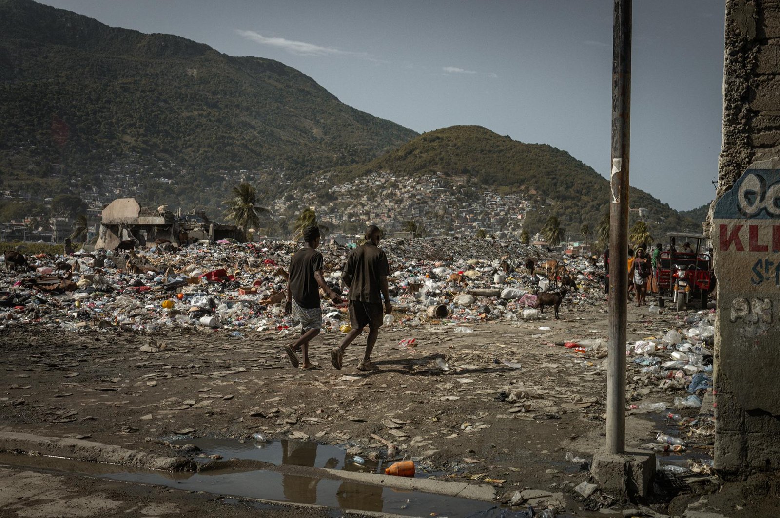 European Photography Awards Winner - Beyond the postcard - Haiti's city of refuge