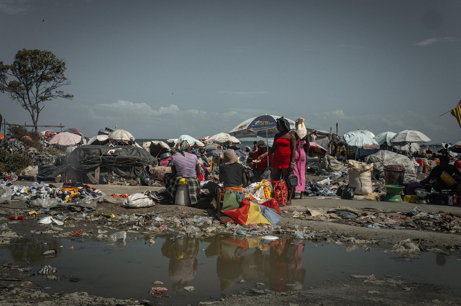 European Photography Awards Winner - Beyond the postcard - Haiti's city of refuge