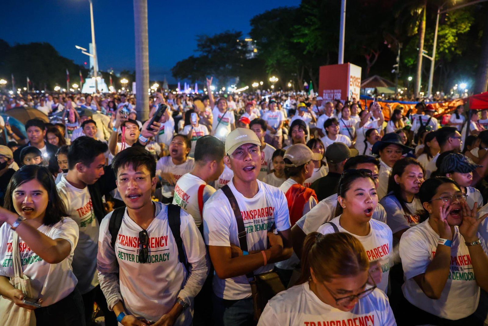European Photography Awards Winner - Philippines on Fire: Anti-Corruption Protests