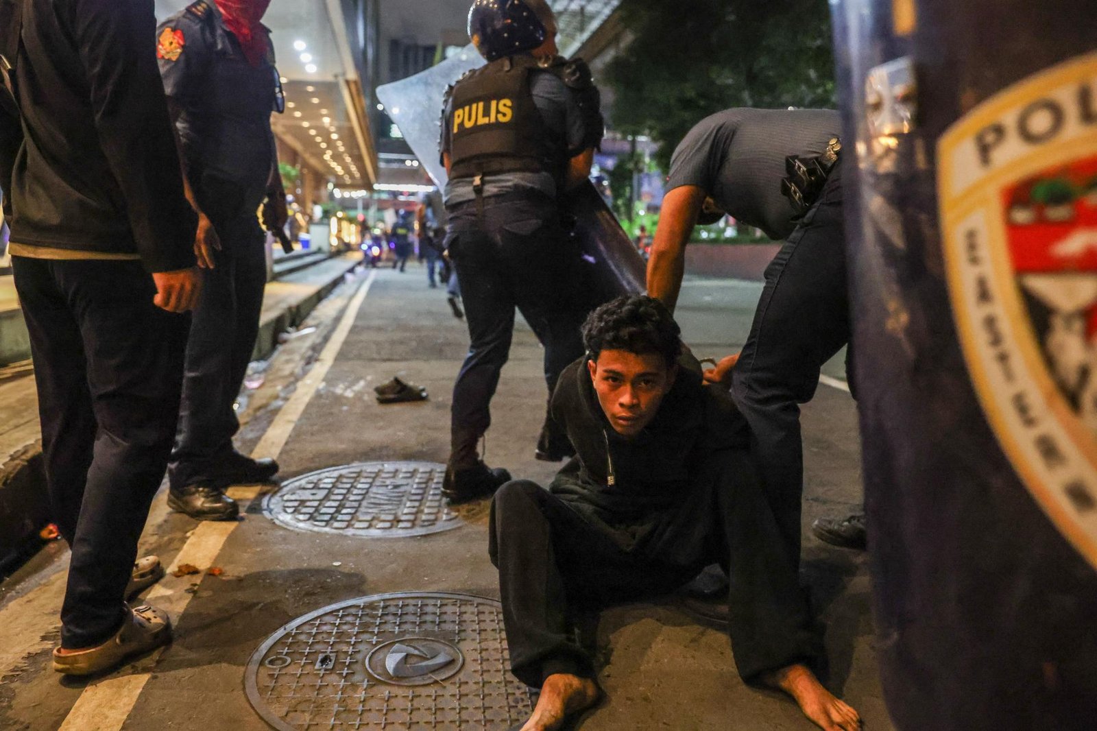 European Photography Awards Winner - Philippines on Fire: Anti-Corruption Protests